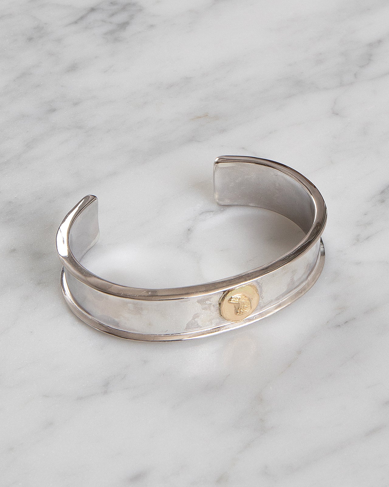 Larry Smith Edged Eagle Head Bracelet - Image 2